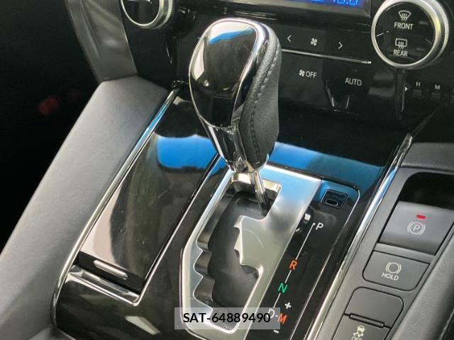 Toyota ALPHARD 2017-08 8731327-15