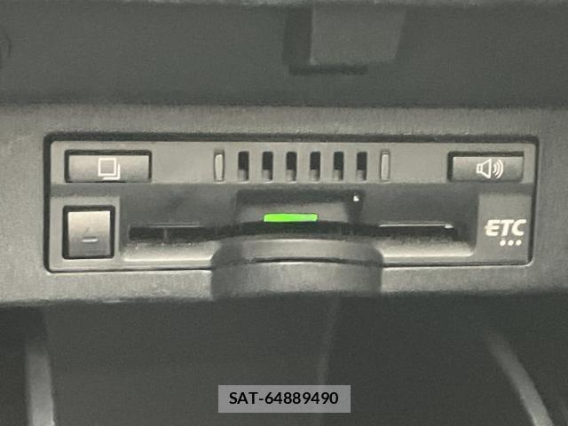Toyota ALPHARD 2017-08 8731327-16
