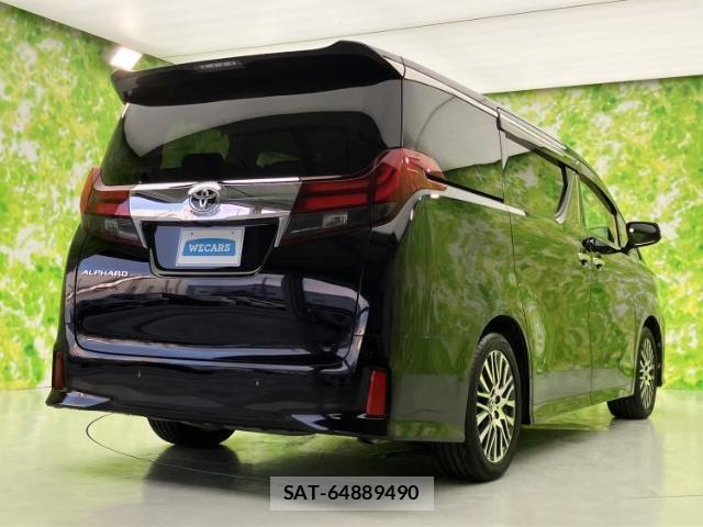 Toyota ALPHARD 2017-08 8731327-2