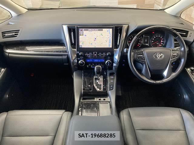 Toyota ALPHARD 2021-08 8731341-1