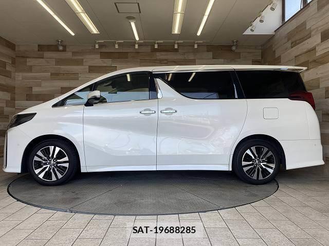 Toyota ALPHARD 2021-08 8731341-16