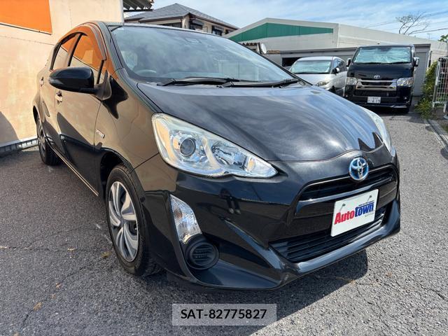 Toyota AQUA 2016-10 8725839-11