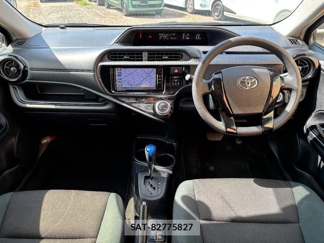 Toyota AQUA 2016-10 8725839-2