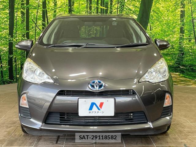 Toyota AQUA 2014-01 8726041-13
