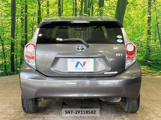 Toyota AQUA 2014-01 8726041-14