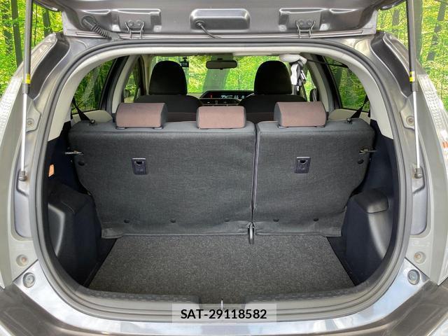 Toyota AQUA 2014-01 8726041-9