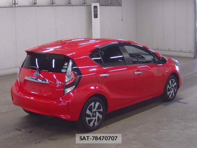 Toyota AQUA 2019-10 8726269-4