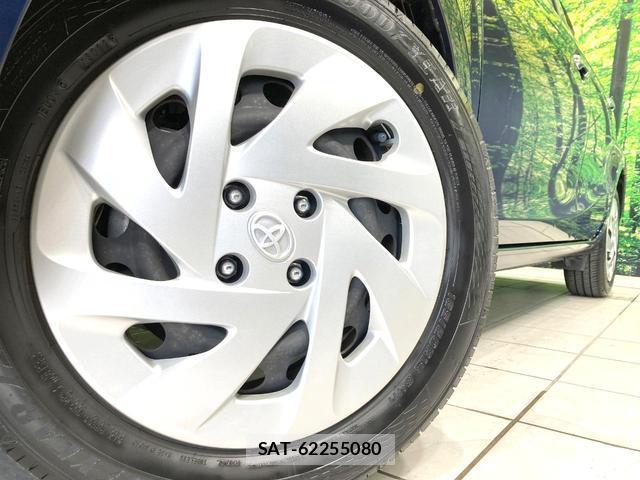 Toyota AQUA 2018-01 8726288-12