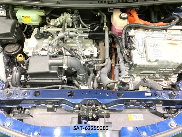 Toyota AQUA 2018-01 8726288-17