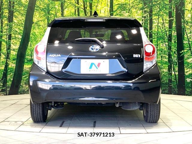 Toyota AQUA 2014-03 8726293-14