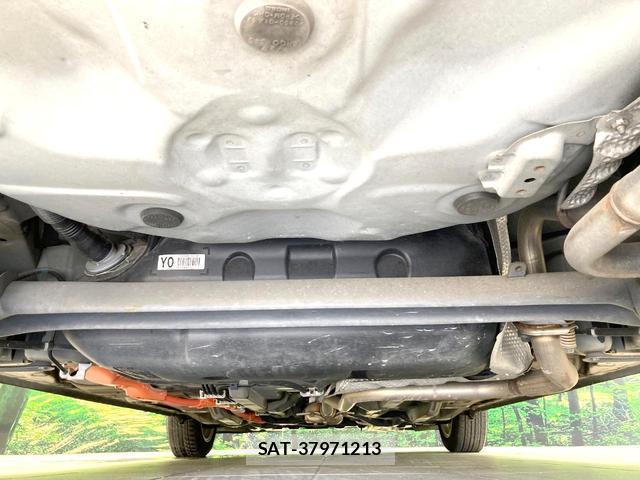 Toyota AQUA 2014-03 8726293-18