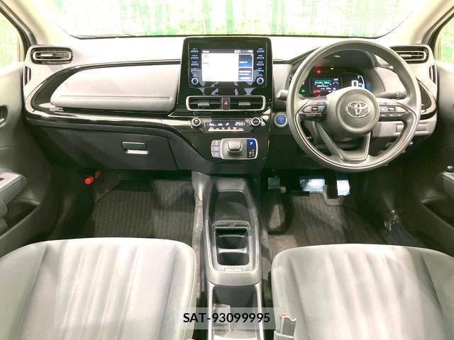 Toyota AQUA 2023-08 8726303-1