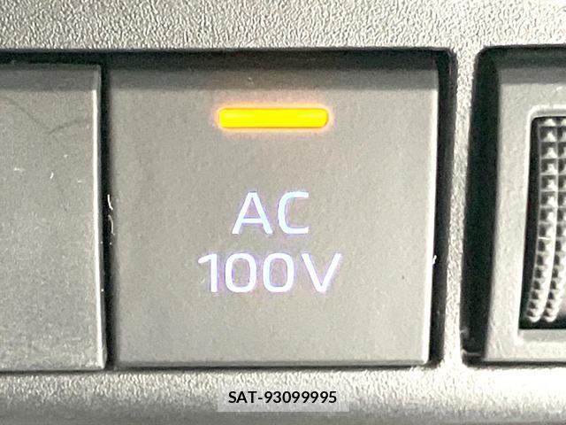 Toyota AQUA 2023-08 8726303-6