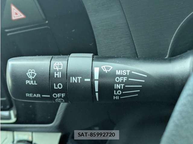 Toyota AQUA 2015-03 8726467-15