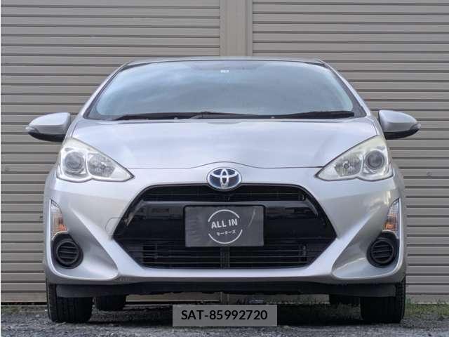 Toyota AQUA 2015-03 8726467-5