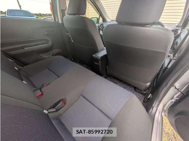 Toyota AQUA 2015-03 8726467-9