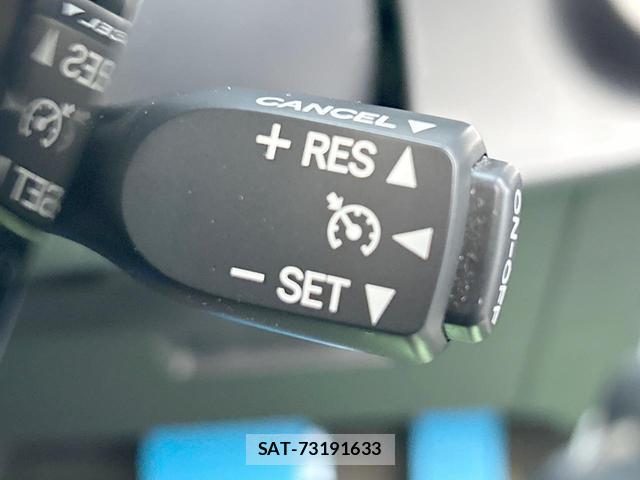 Toyota AQUA 2019-09 8726745-3