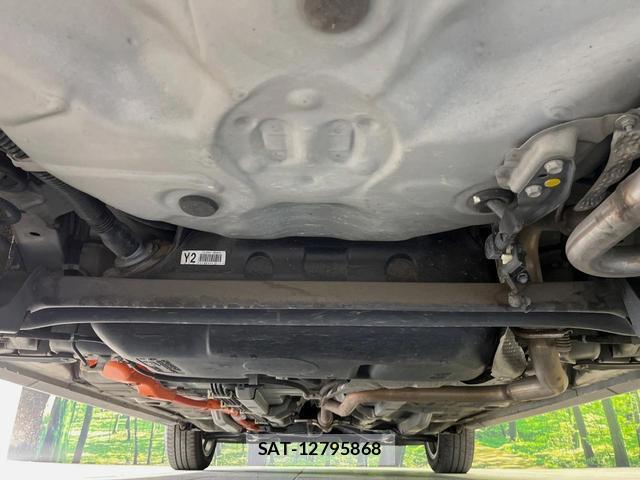 Toyota AQUA 2019-01 8726824-18