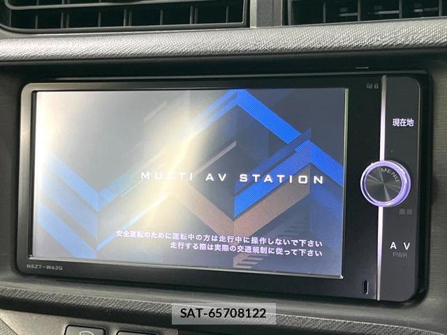 Toyota AQUA 2013-07 8726858-2