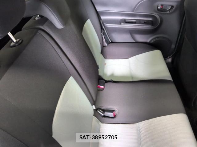 Toyota AQUA 2014-02 8726898-5