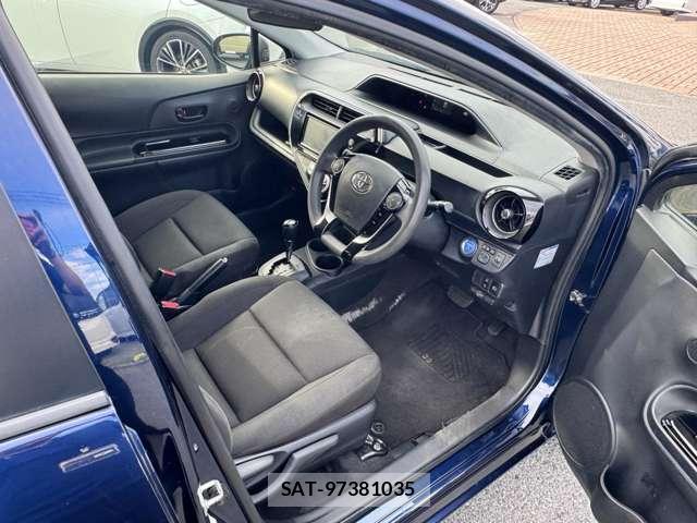 Toyota AQUA 2019-03 8726964-5