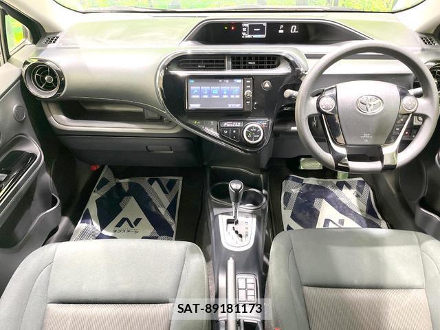 Toyota AQUA 2018-07 8727049-1
