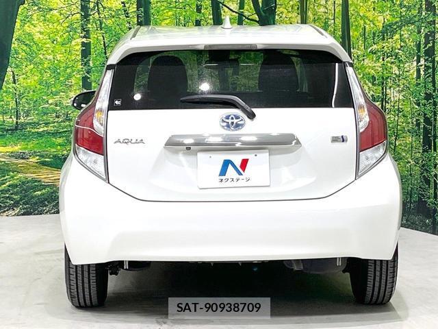 Toyota AQUA 2017-01 8727053-14
