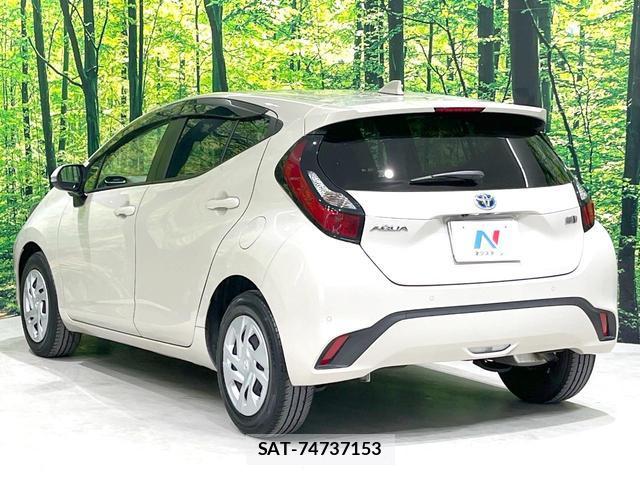 Toyota AQUA 2021-10 8727061-16