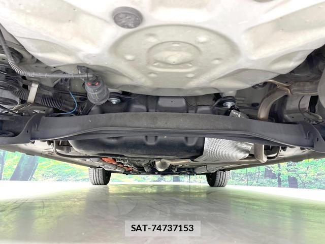 Toyota AQUA 2021-10 8727061-18