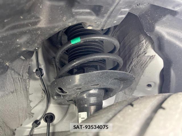 Toyota AQUA 2025-07 8727105-19