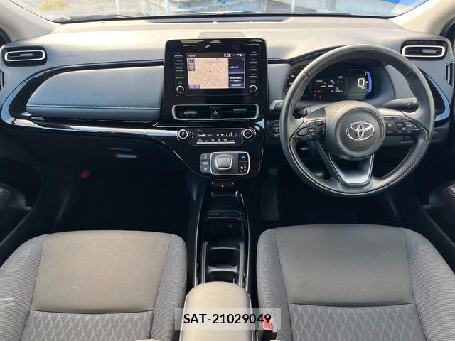 Toyota AQUA 2024-06 8727226-1