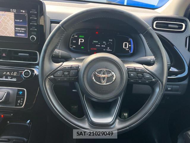 Toyota AQUA 2024-06 8727226-11