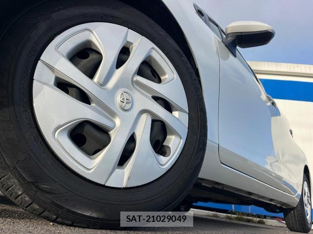 Toyota AQUA 2024-06 8727226-13