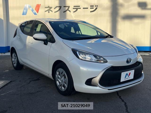Toyota AQUA 2024-06 8727226-16