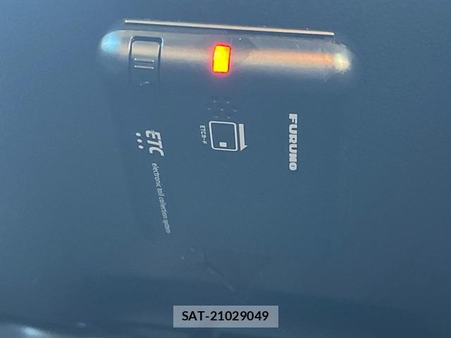 Toyota AQUA 2024-06 8727226-7