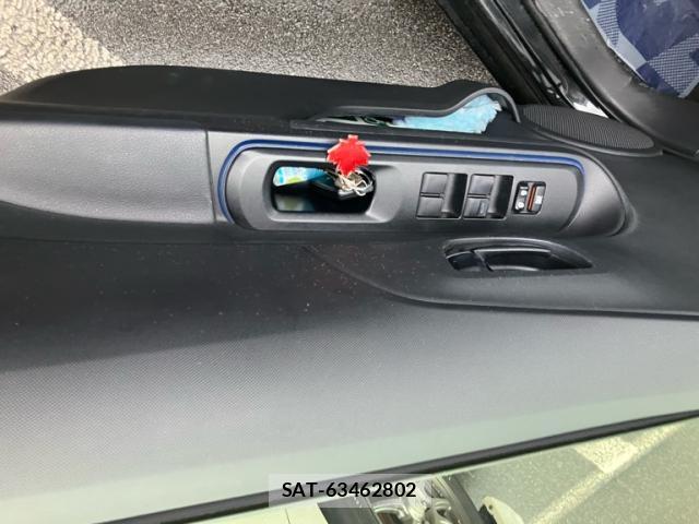 Toyota AQUA 2015-11 8727344-11