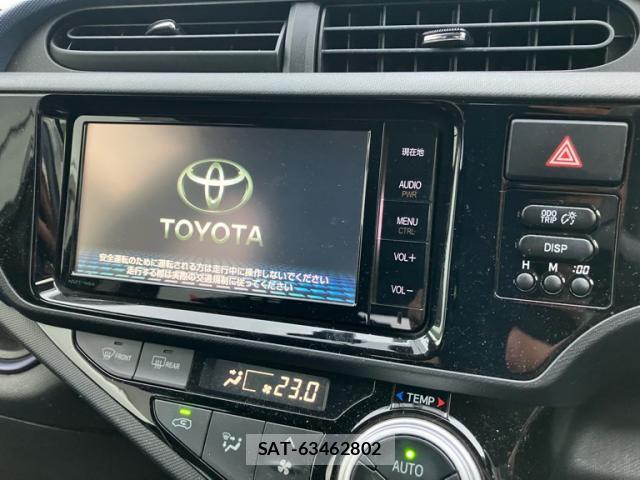 Toyota AQUA 2015-11 8727344-17