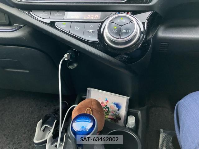 Toyota AQUA 2015-11 8727344-18