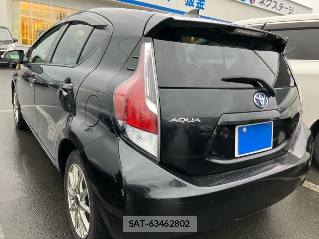Toyota AQUA 2015-11 8727344-4