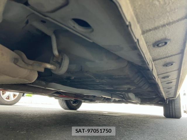 Toyota AQUA 2016-07 8727353-10