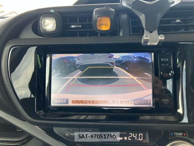 Toyota AQUA 2016-07 8727353-7