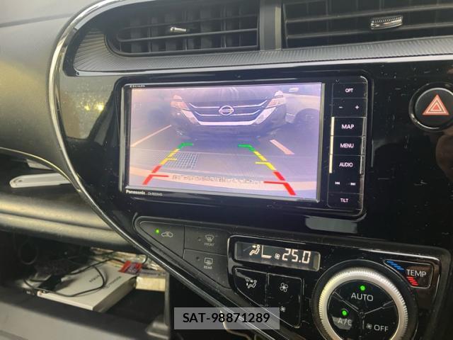 Toyota AQUA 2017-06 8727388-10