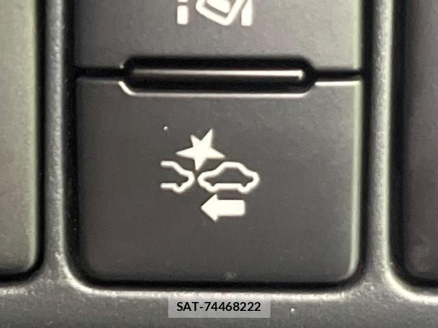 Toyota AQUA 2020-05 8728127-4