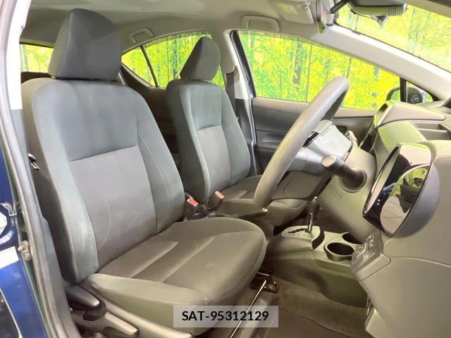 Toyota AQUA 2018-03 8728235-7