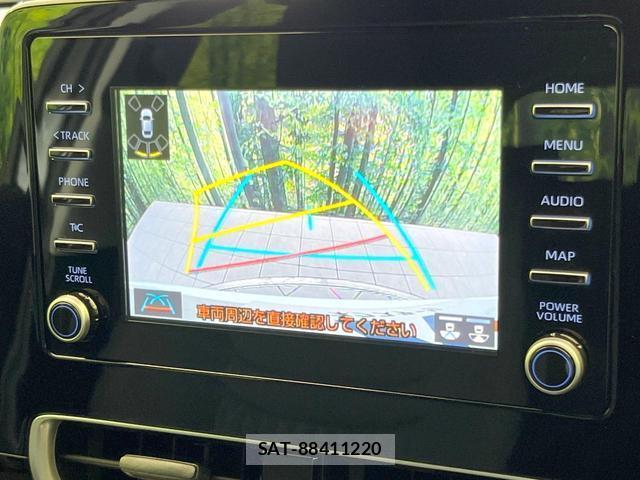 Toyota AQUA 2025-04 8728236-3