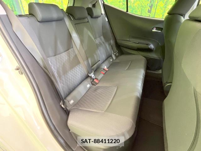 Toyota AQUA 2025-04 8728236-8
