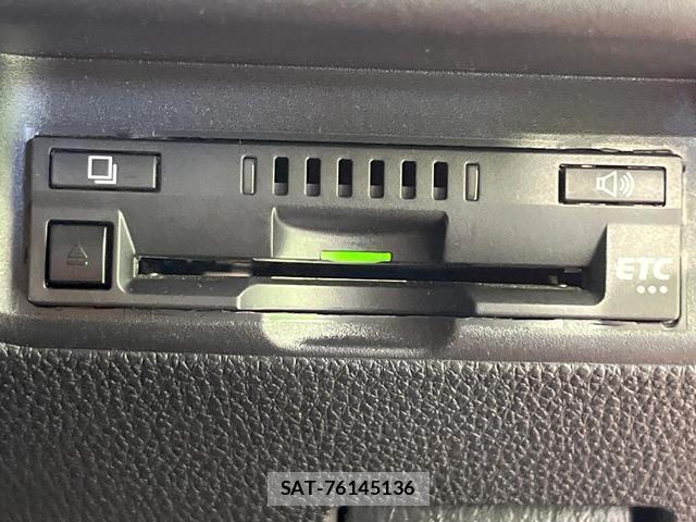 Toyota AQUA 2021-08 8728352-6