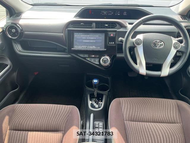 Toyota AQUA 2016-04 8728380-1