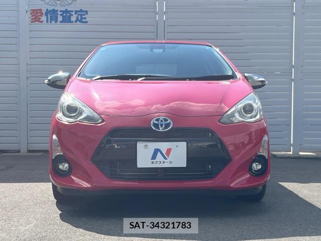Toyota AQUA 2016-04 8728380-12