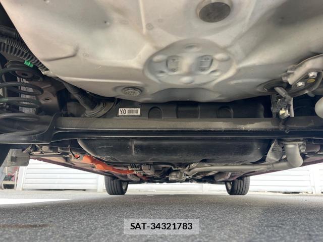 Toyota AQUA 2016-04 8728380-17